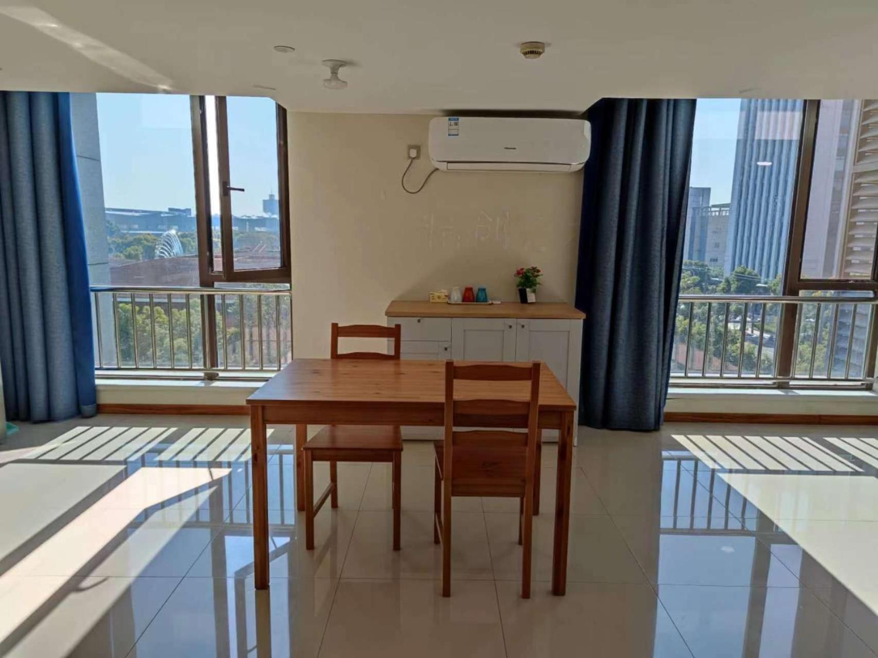 Inestin Shanghai Apt Waigaoqiao Eksteriør billede